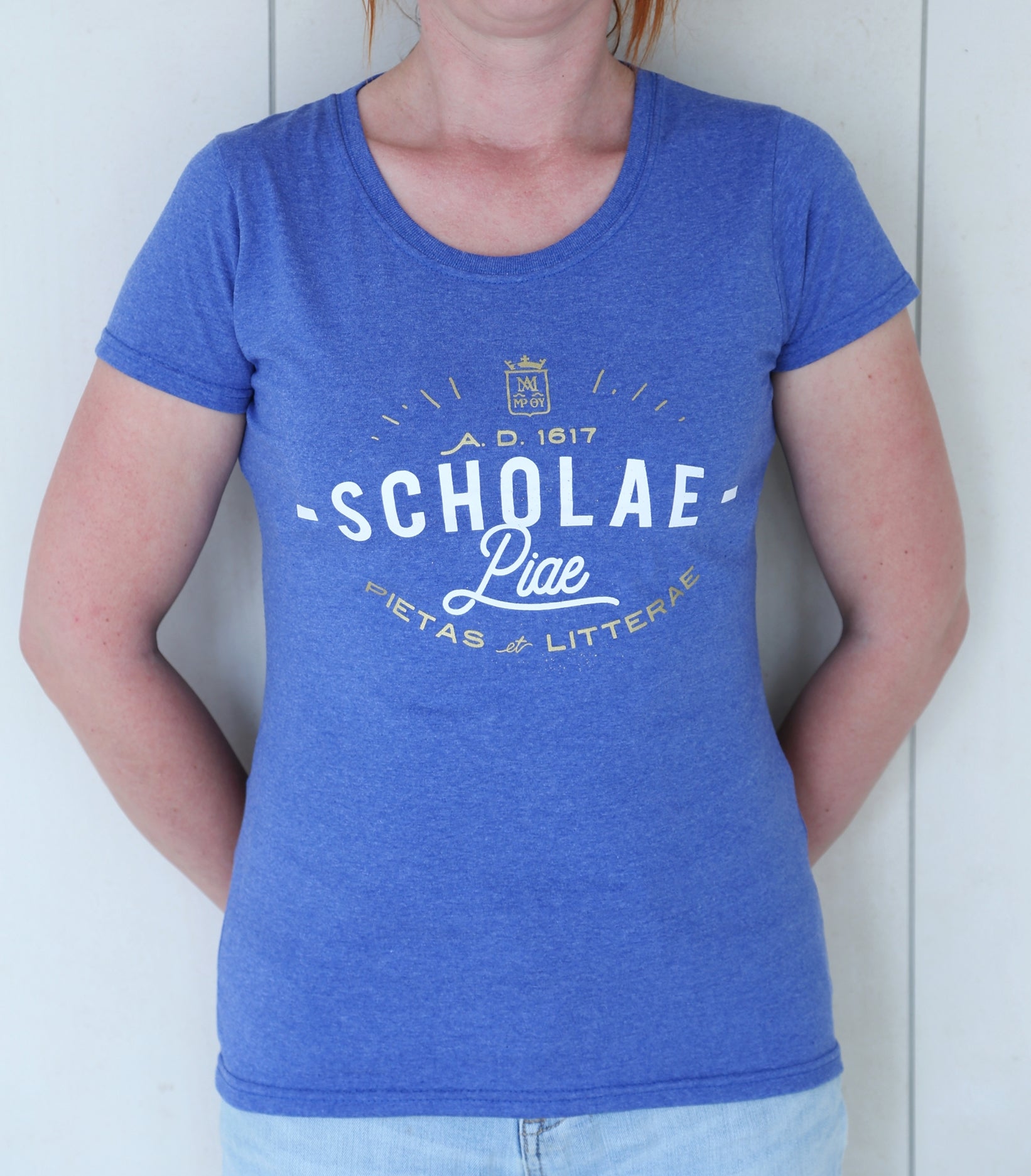 Scholae Piae - női vintage póló világoskék színben
